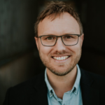 Nils Henrik Stokke, founder of Innovation Dock and client of Smpl, smiling to camera